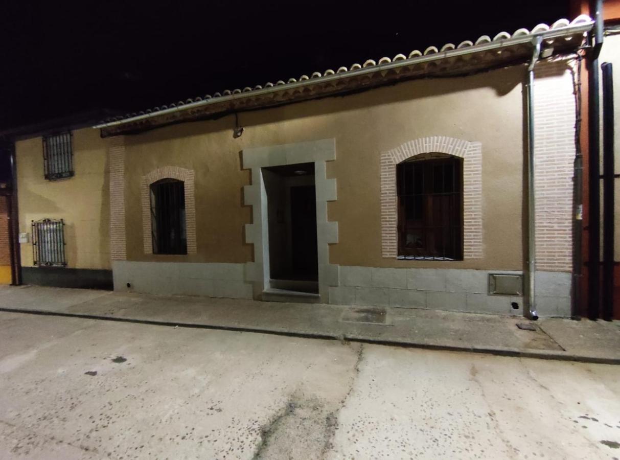 Casa Rural Oliver Y Nadia Rodilana Exterior foto